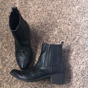 Cavalier Coconuts by Matisse